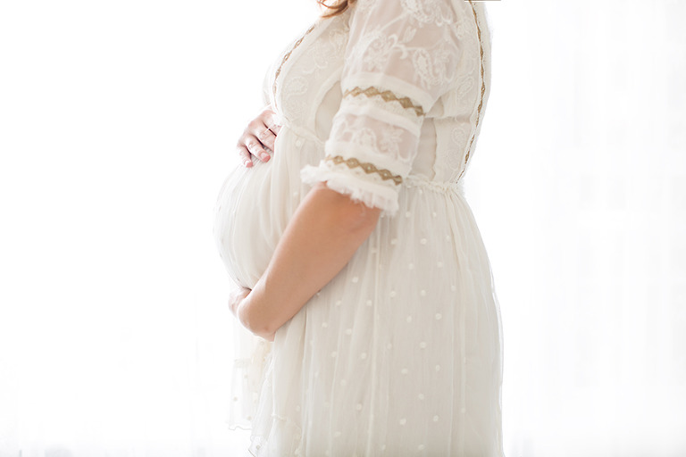 Roanoke Maternity Photographer | Whimsee Art Photography | www.whimseeart.com
