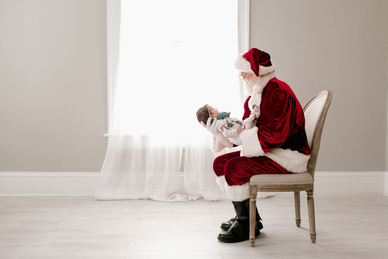 Simply Santa Sessions | Santa Photo session | Whimsee Art Photography